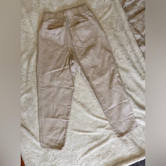 H&M cream straight leg jeans - Picture 2 of 5